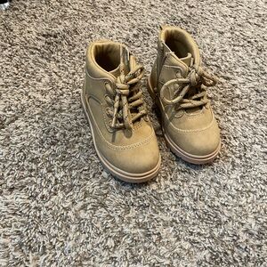 Cat & Jack Toddler Boys Han Boots Size 6